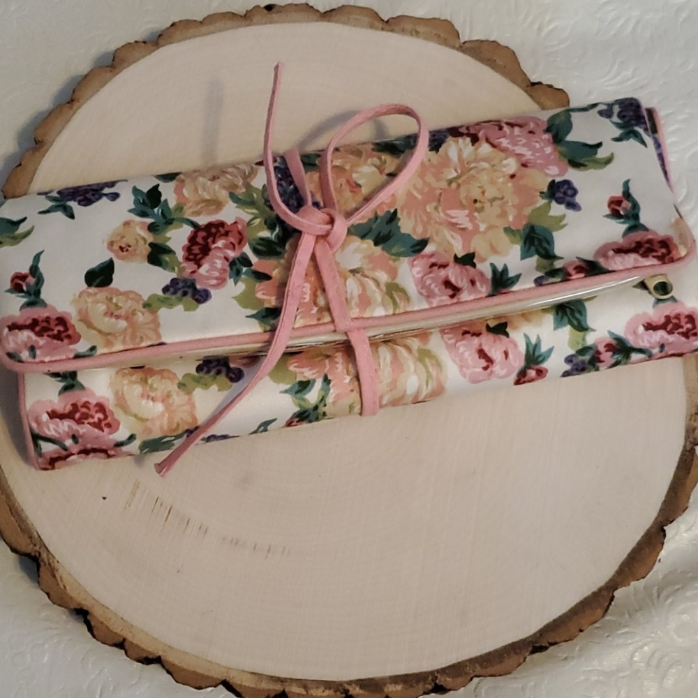 Vintage Pink Purple Floral Design Jewelry Roll